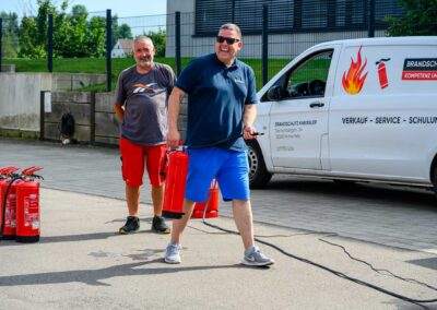 Gewerbeverein Owingen Feuerloeschuebung 2024KDS 7305 Verbessert RR