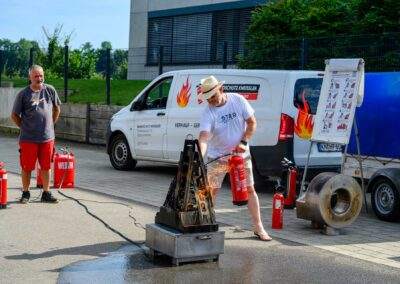 Gewerbeverein Owingen Feuerloeschuebung 2024KDS 7333 Verbessert RR