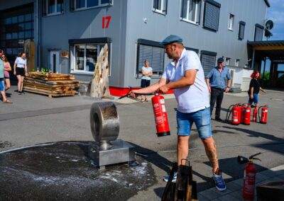 Gewerbeverein Owingen Feuerloeschuebung 2024KDS 7424 Verbessert RR